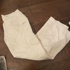 Beige/white cargo pants